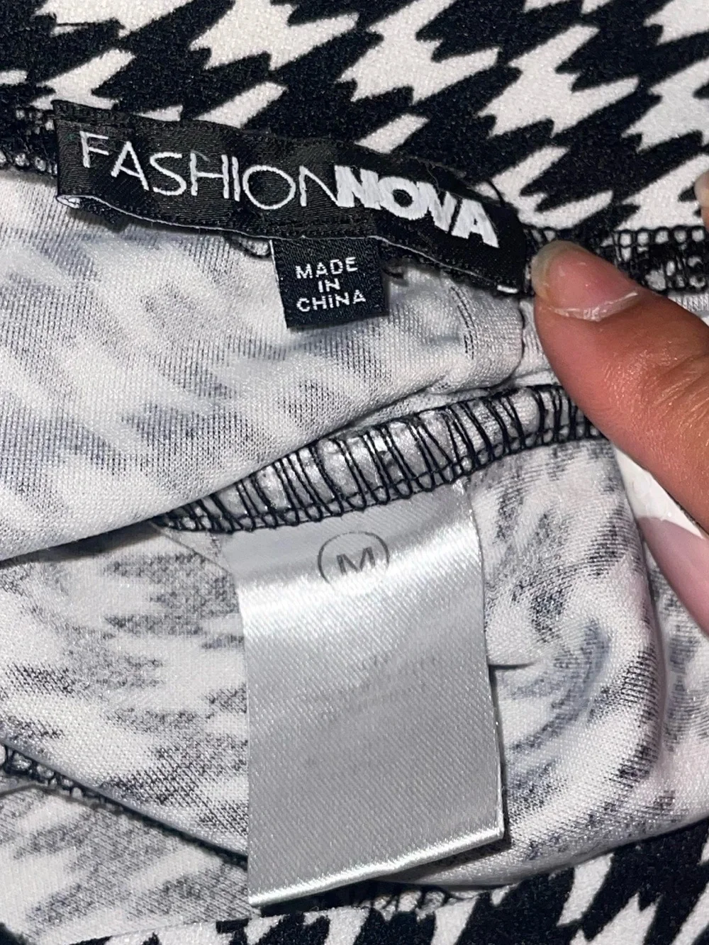 Fashion Nova Black & White Houndstooth Wide-Leg Pants